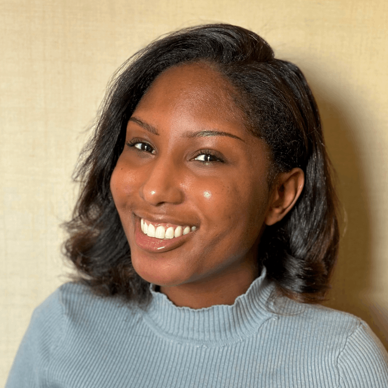 Headshot of Alicia Robinson