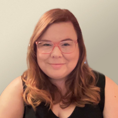 Headshot of Jenna Urusky